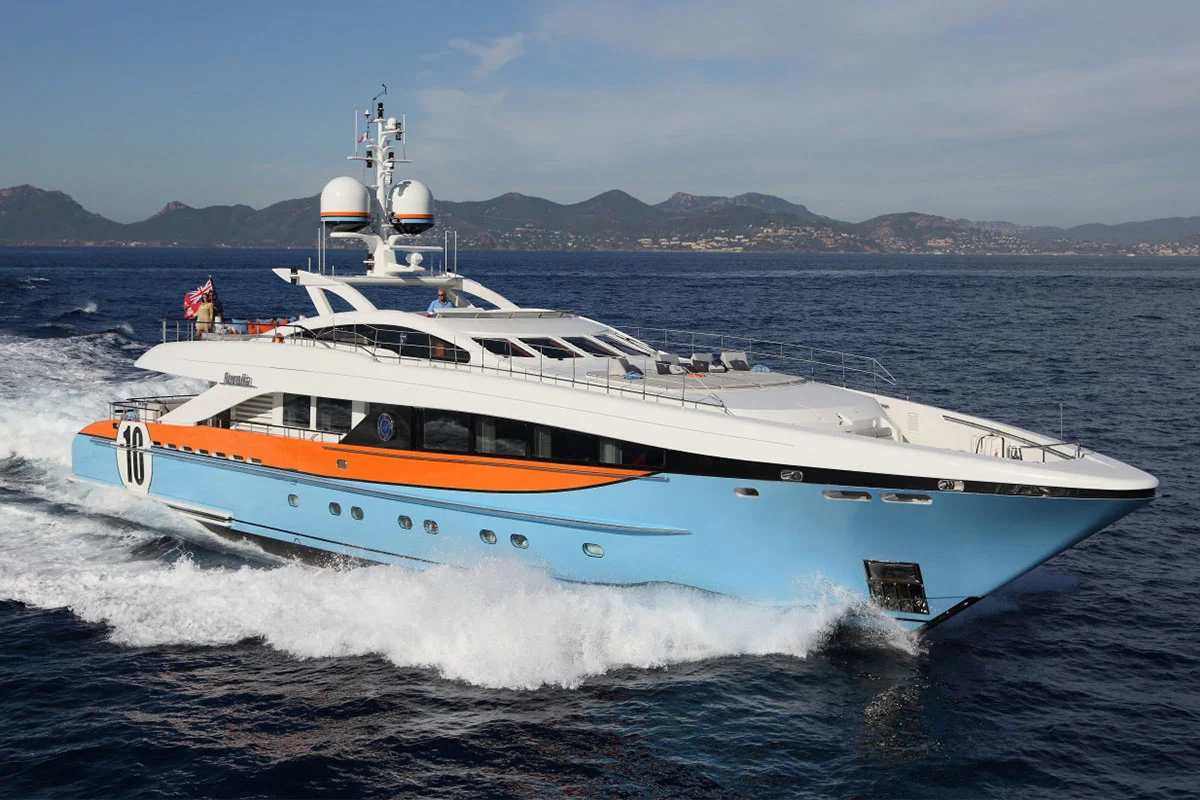 Aurelia, a 122-foot Heesen motor yacht underway off the French Riviera